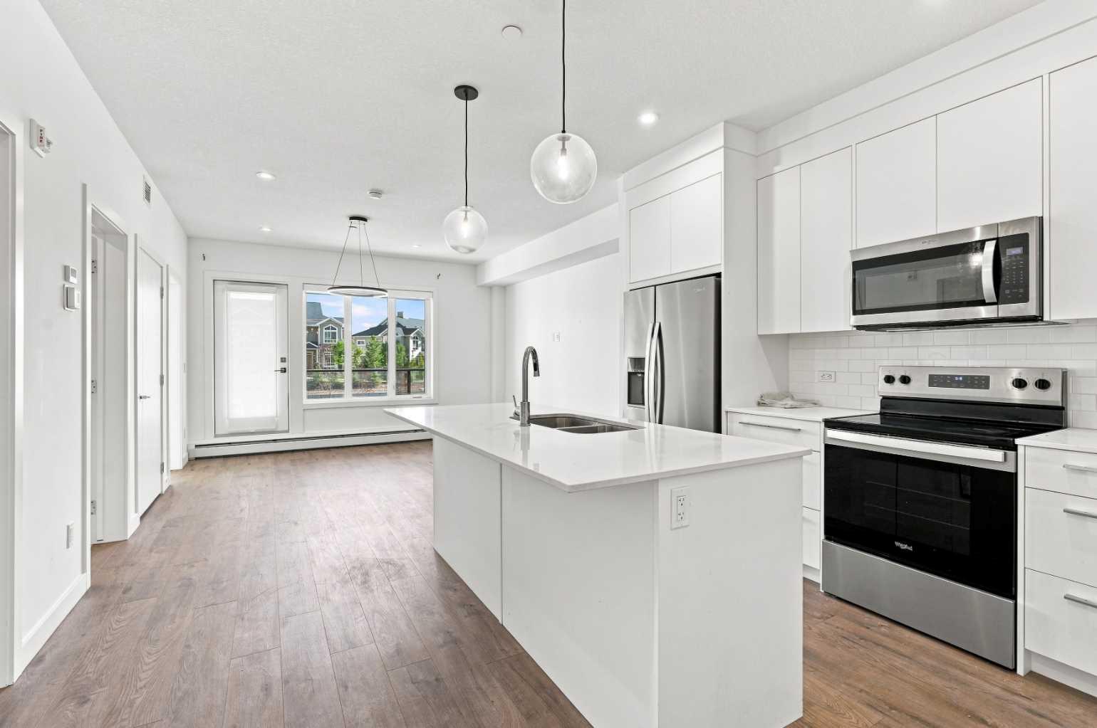 3218, 60 Skyview Ranch Road NE