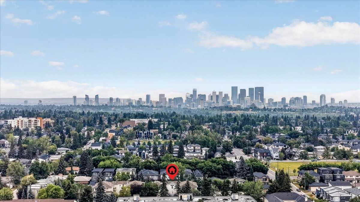 208, 622 56 Avenue SW