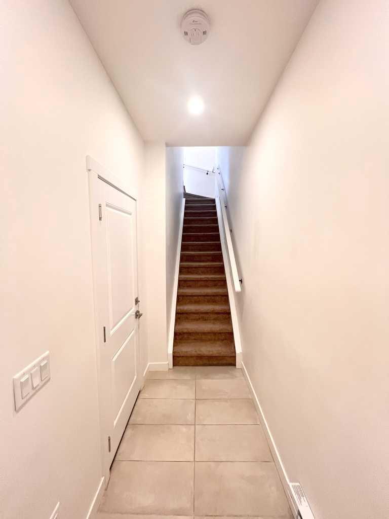 902, 33 Merganser Drive W