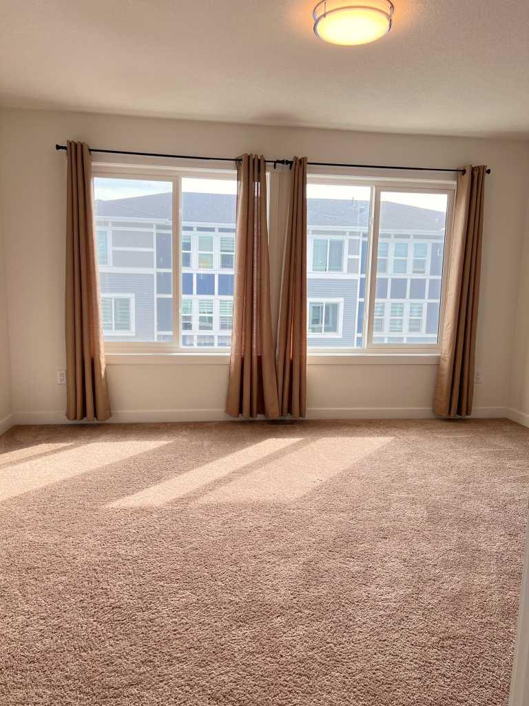 902, 33 Merganser Drive W