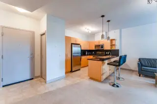 314, 69 Springborough Court SW