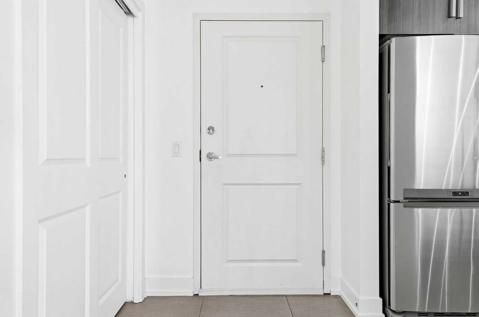 203, 611 Edmonton Trail NE