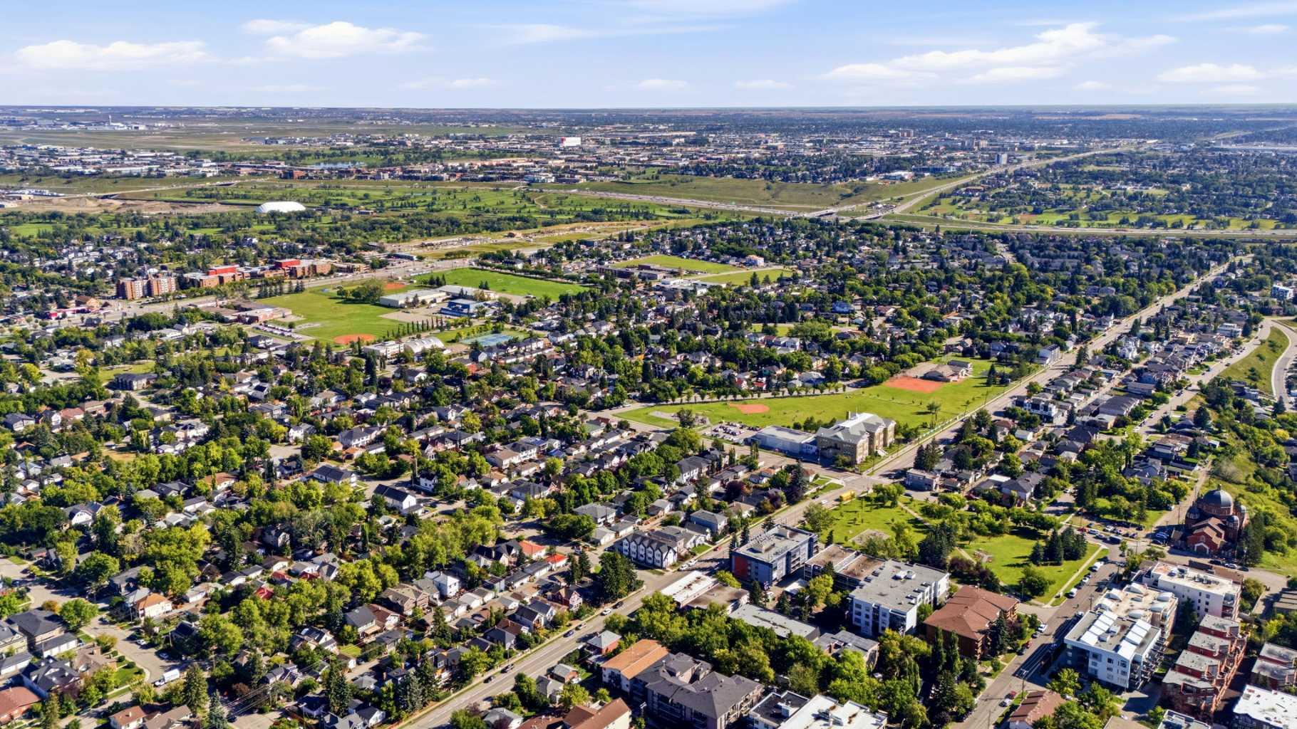 203, 611 Edmonton Trail NE
