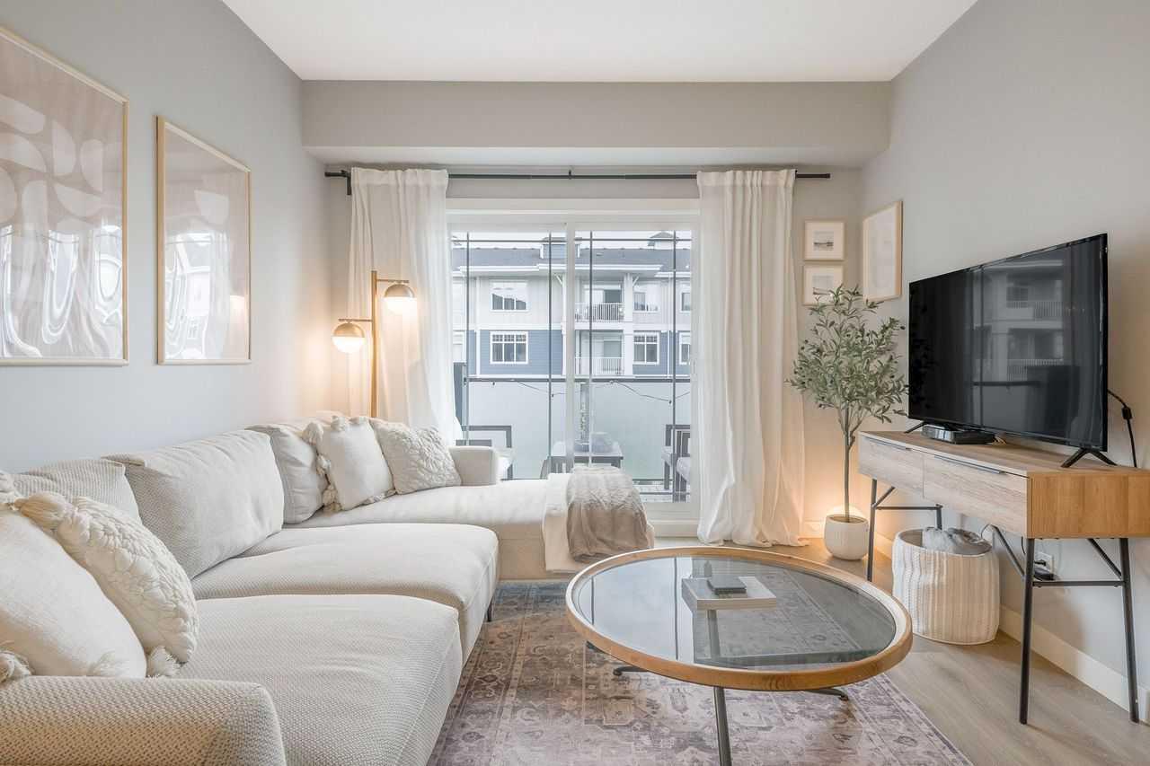305, 100 Auburn Meadows Manor SE