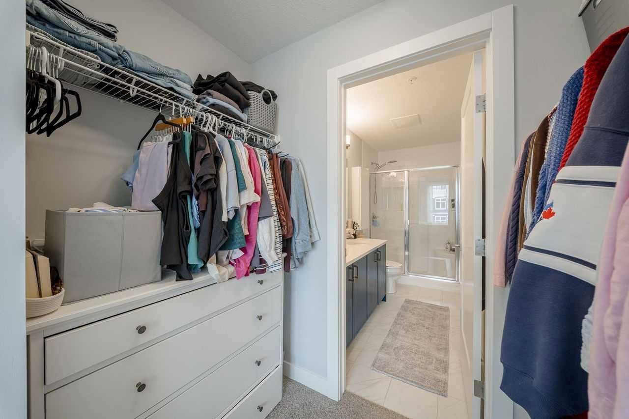 305, 100 Auburn Meadows Manor SE