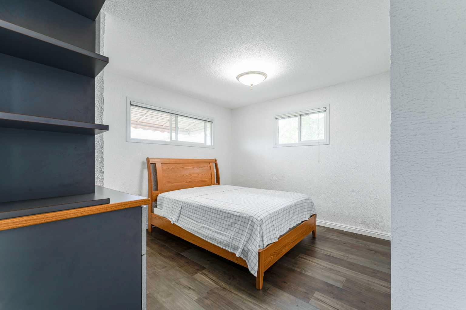 1502 40 Street SE