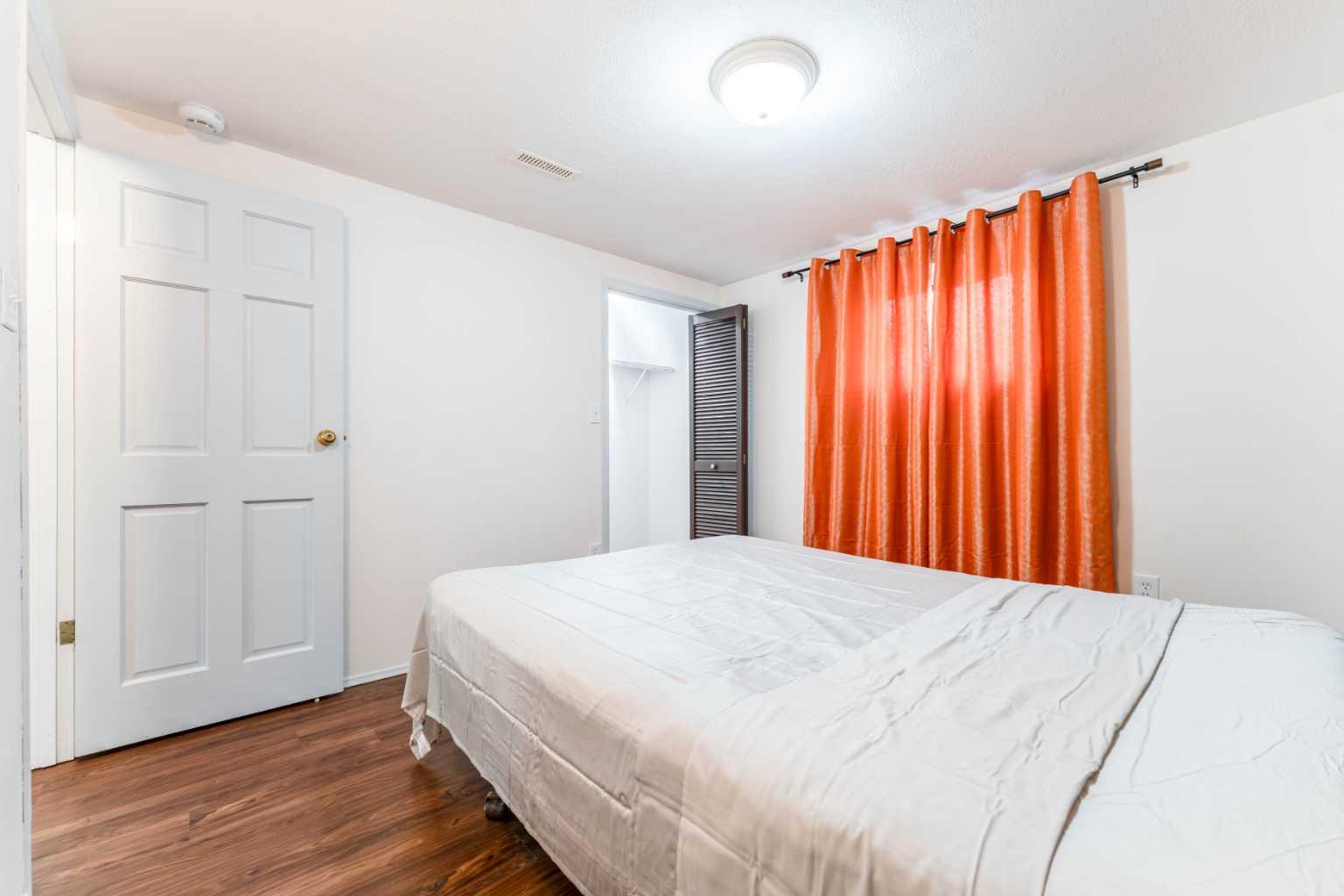 1502 40 Street SE