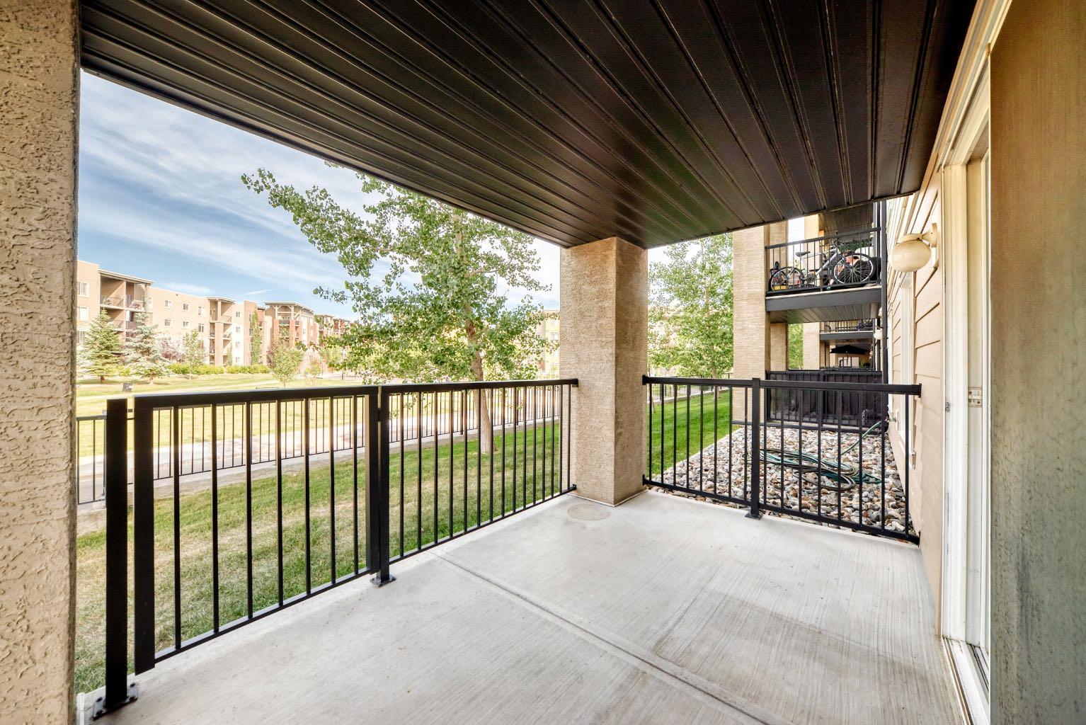 8101, 304 Mackenzie Way SW