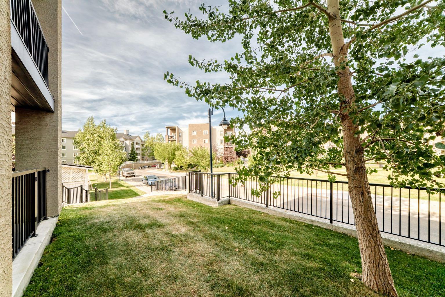 8101, 304 Mackenzie Way SW