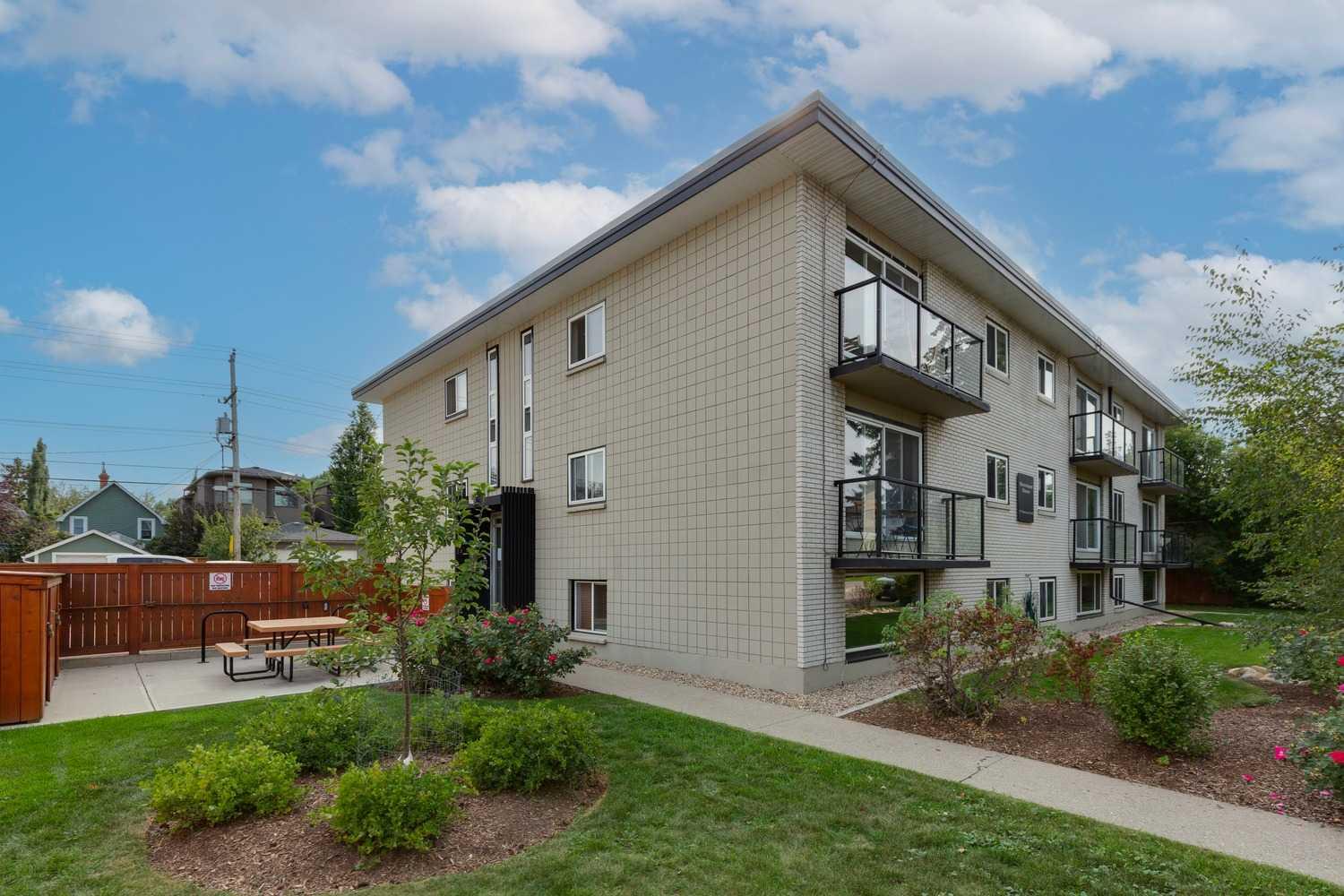 14, 1717 Westmount Road NW