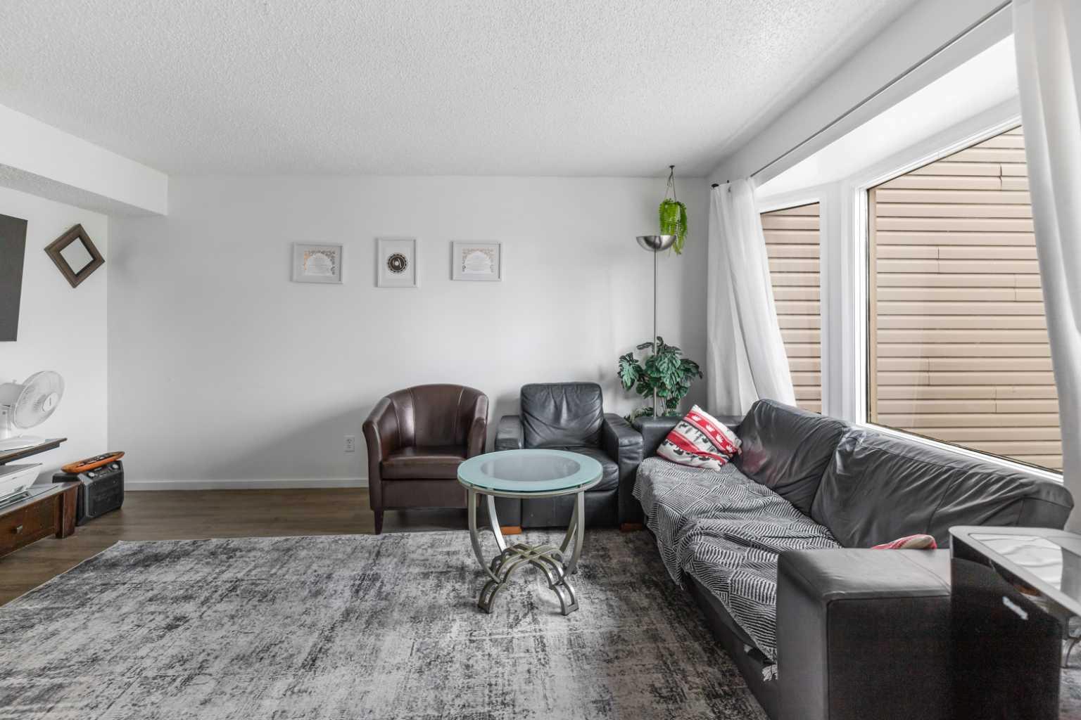 109 Falshire Terrace NE