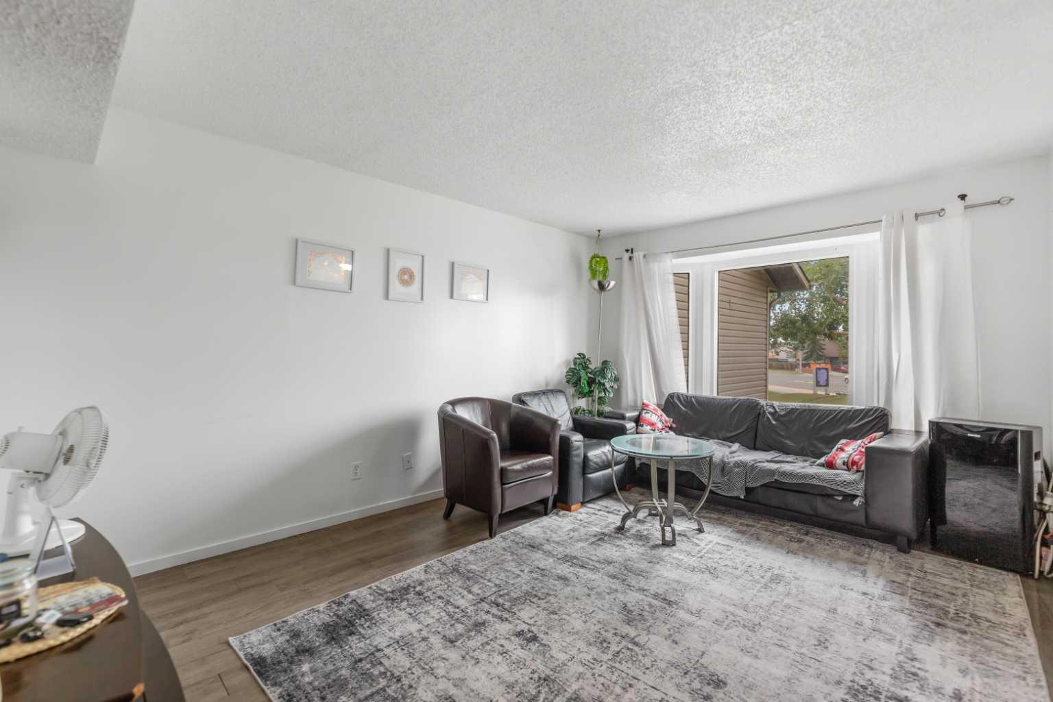 109 Falshire Terrace NE