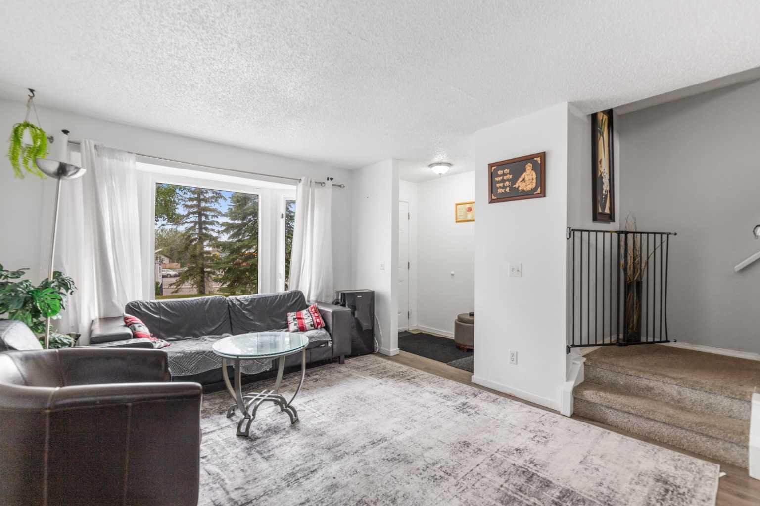 109 Falshire Terrace NE