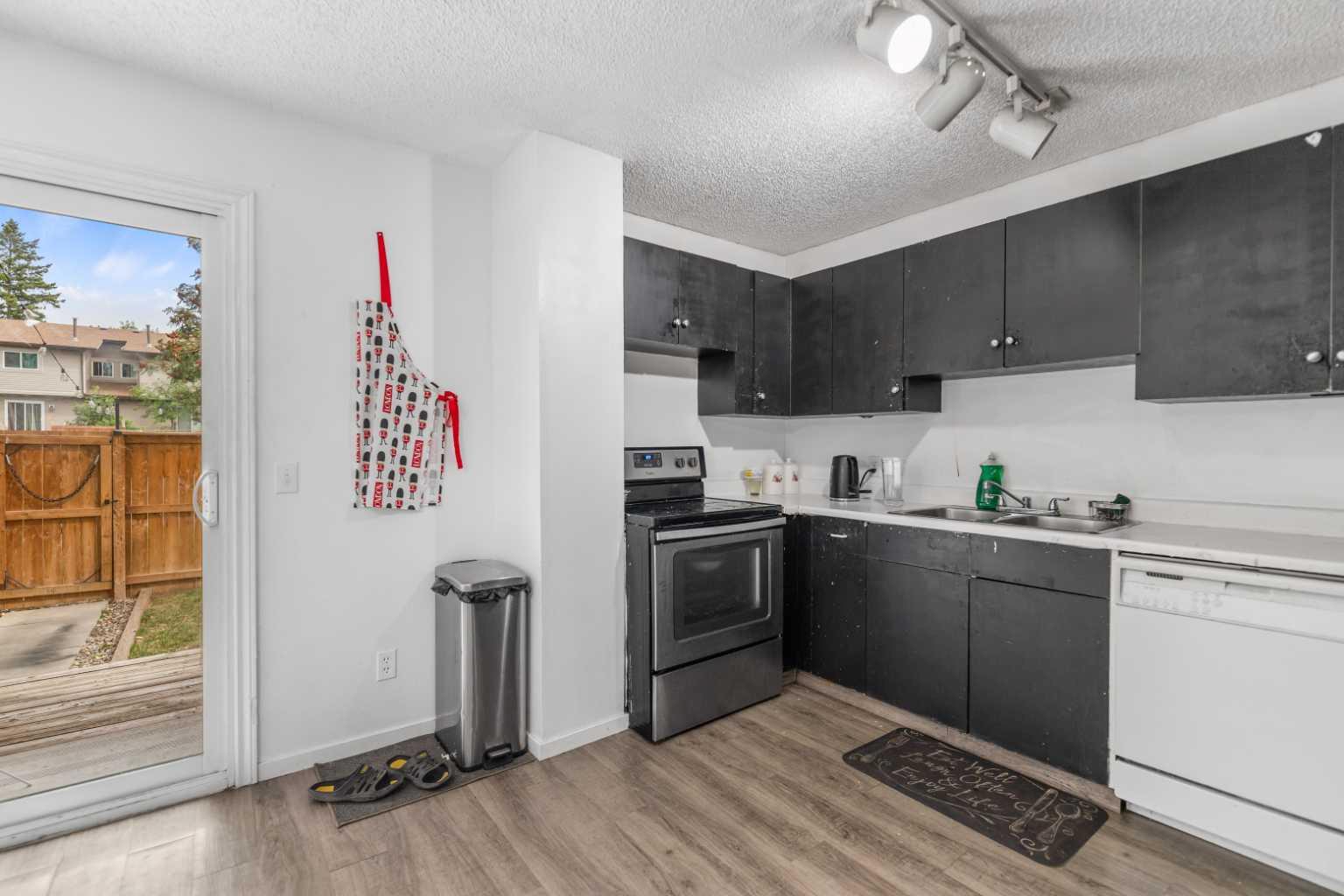 109 Falshire Terrace NE