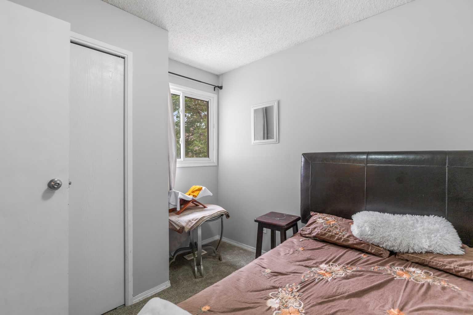 109 Falshire Terrace NE