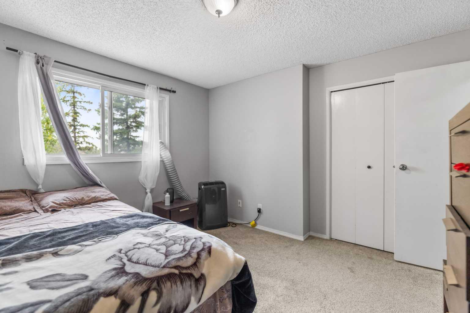 109 Falshire Terrace NE