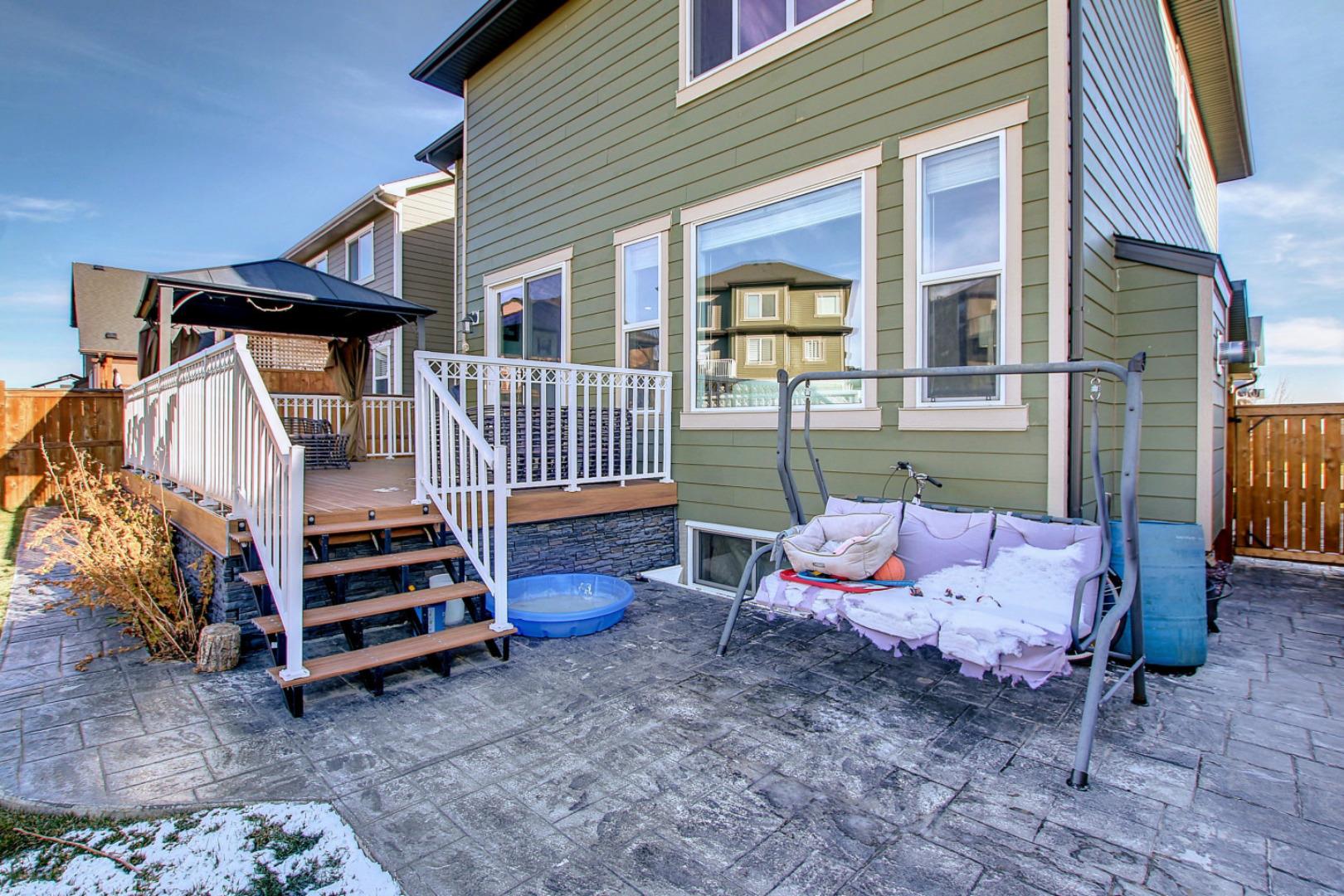 649 MARINA Drive 