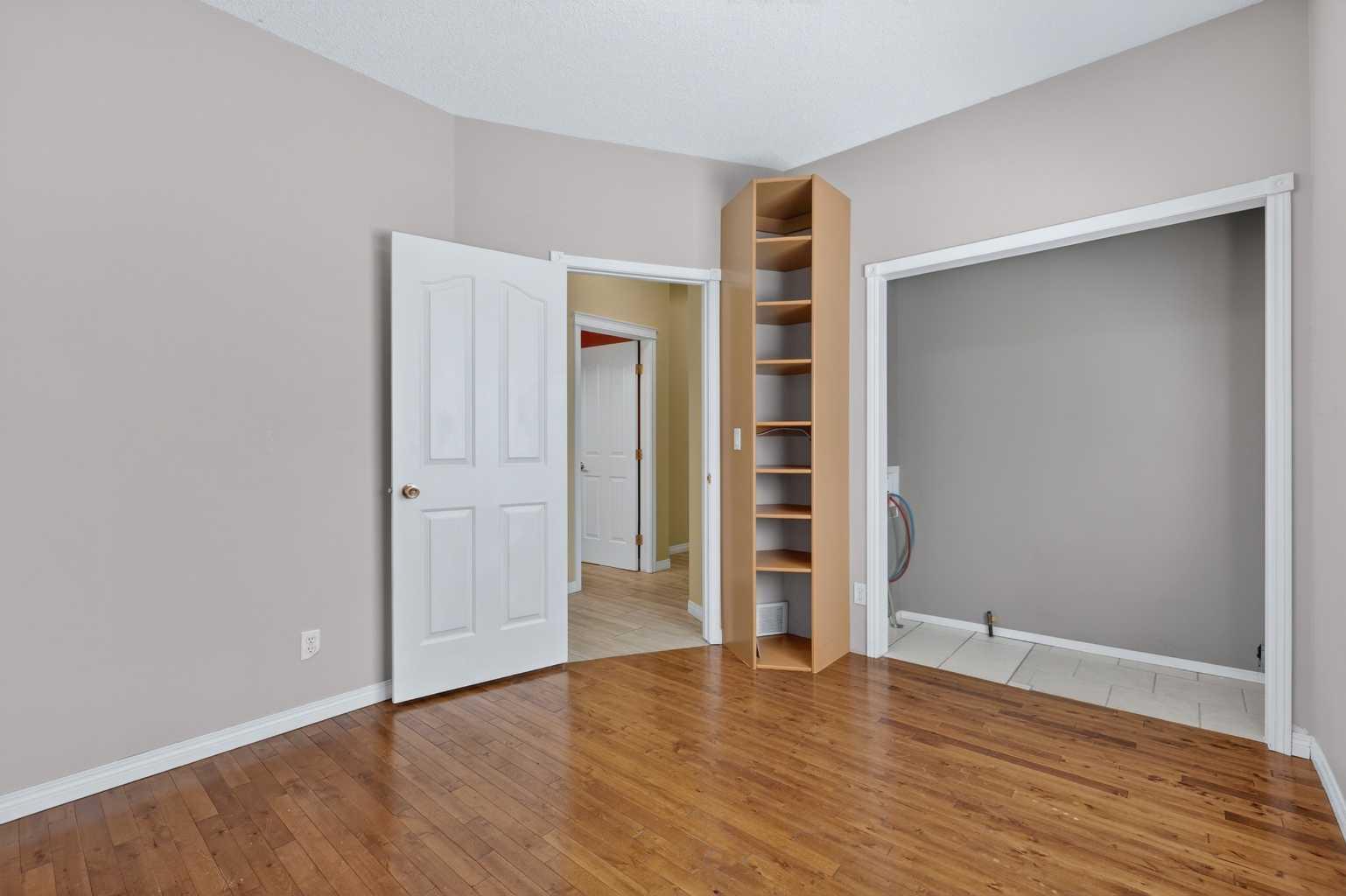 118 Invermere Drive 