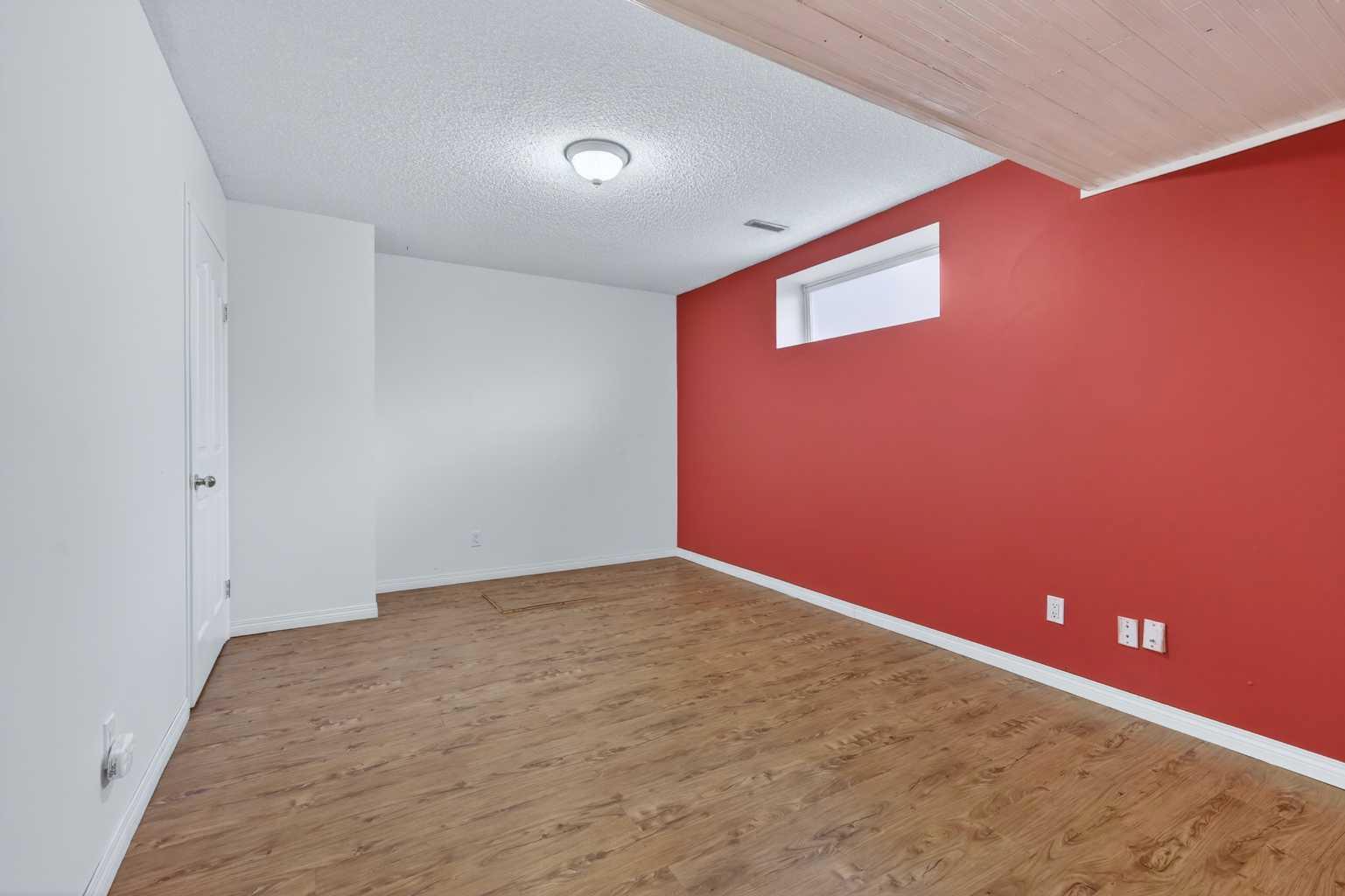 118 Invermere Drive 