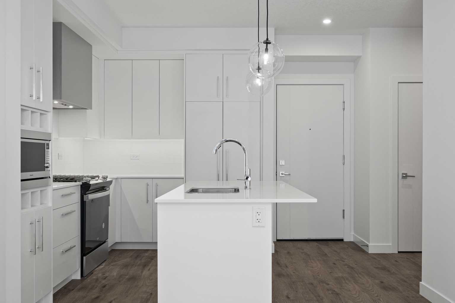 315, 8370 Broadcast Avenue SW