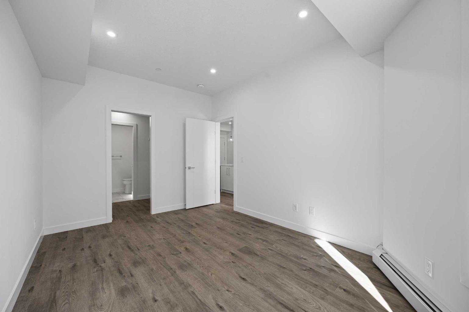 315, 8370 Broadcast Avenue SW