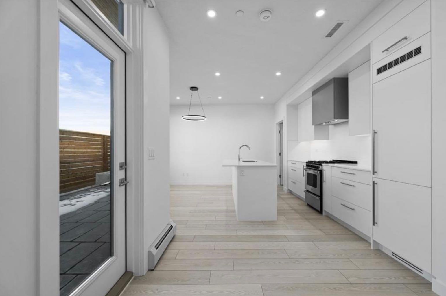 102, 8370 Broadcast Avenue SW