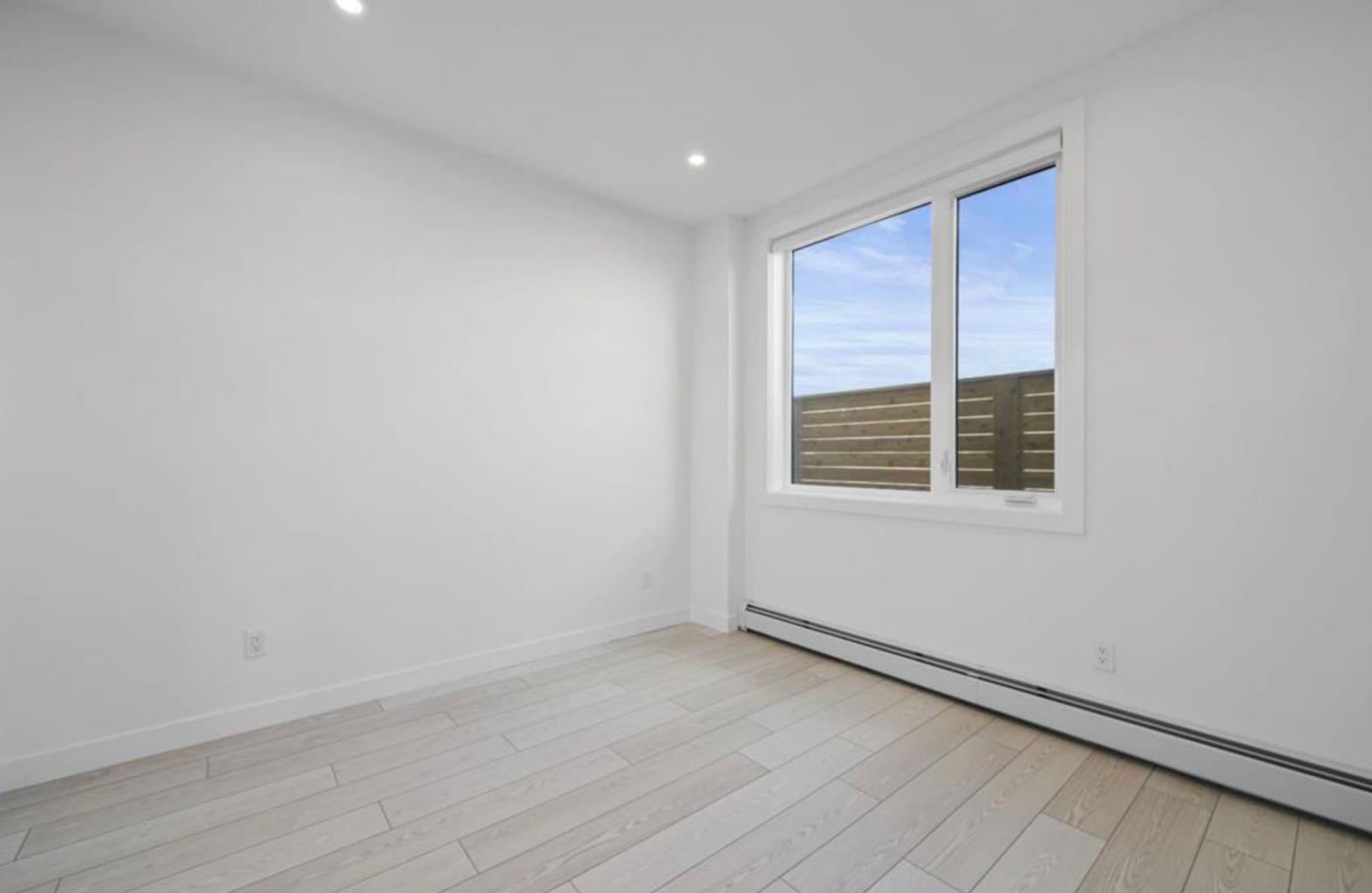 102, 8370 Broadcast Avenue SW