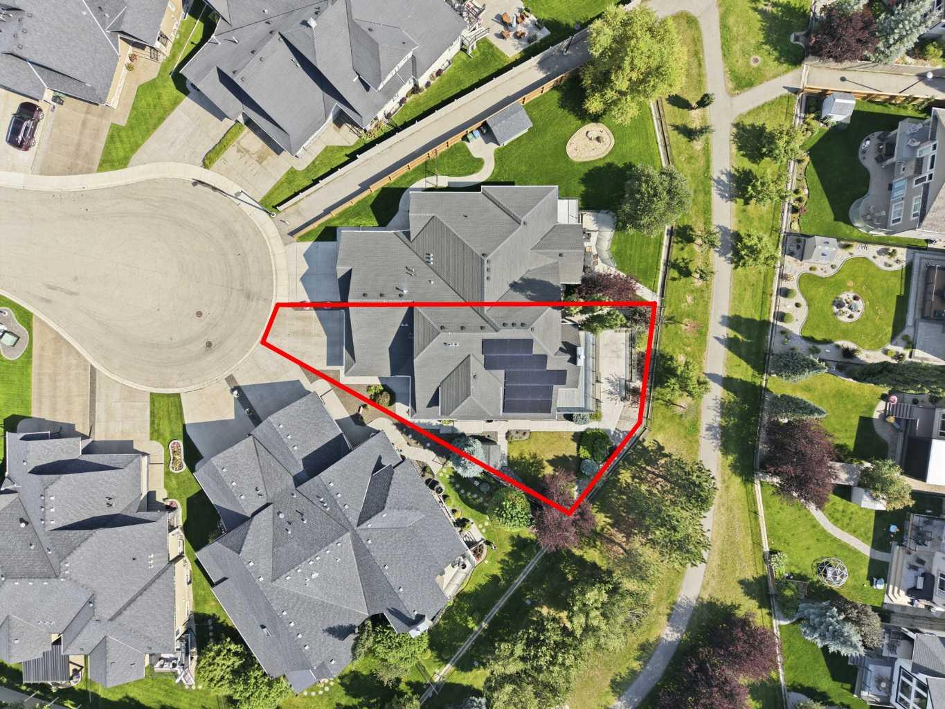 242 Cranleigh Place SE