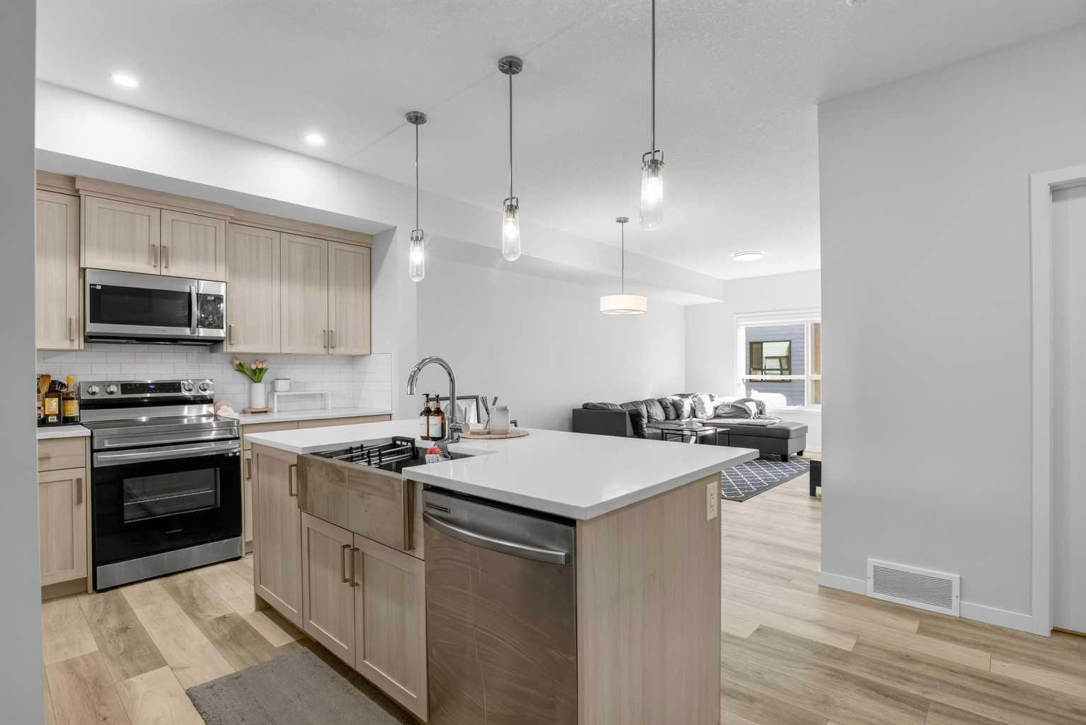 110, 42 Cranbrook Gardens SE