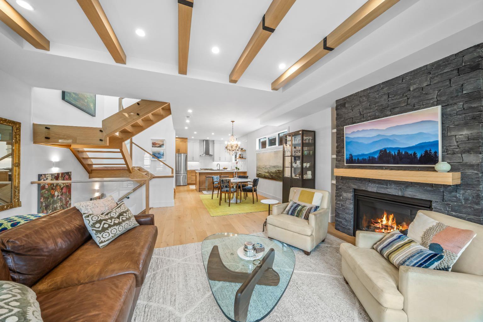 2, 617 4th Street 