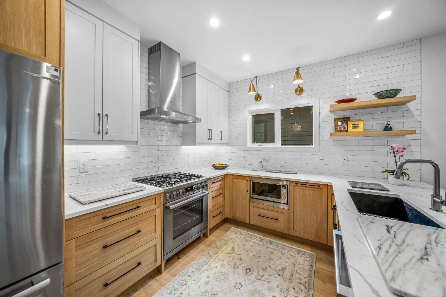 2, 617 4th Street 