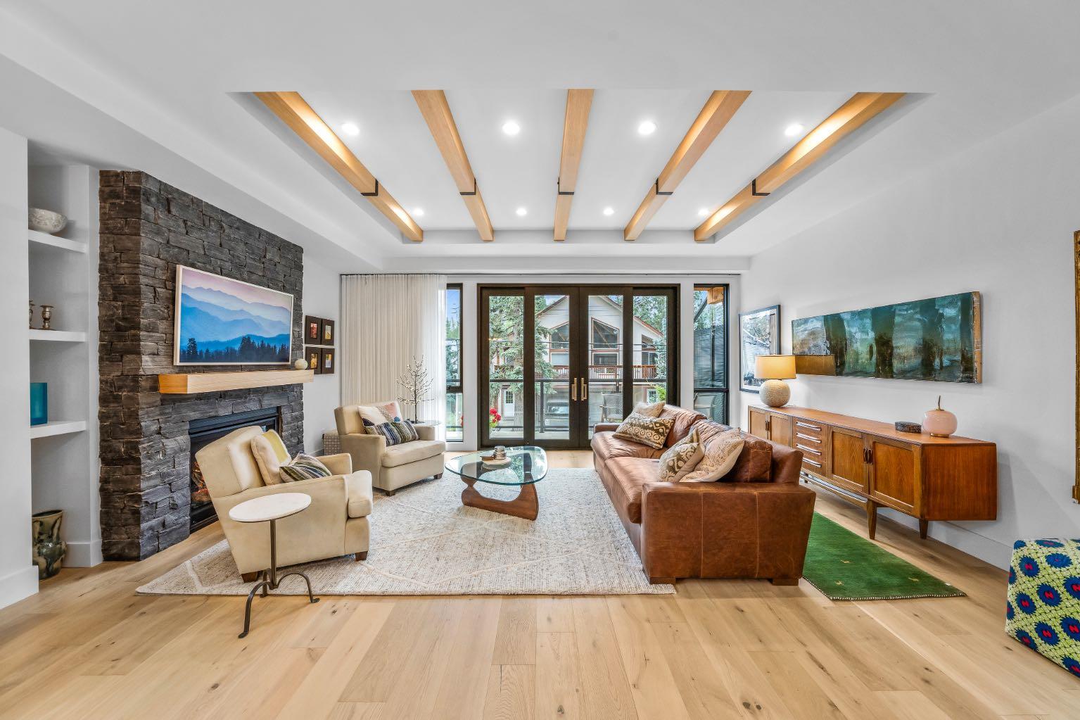 2, 617 4th Street 