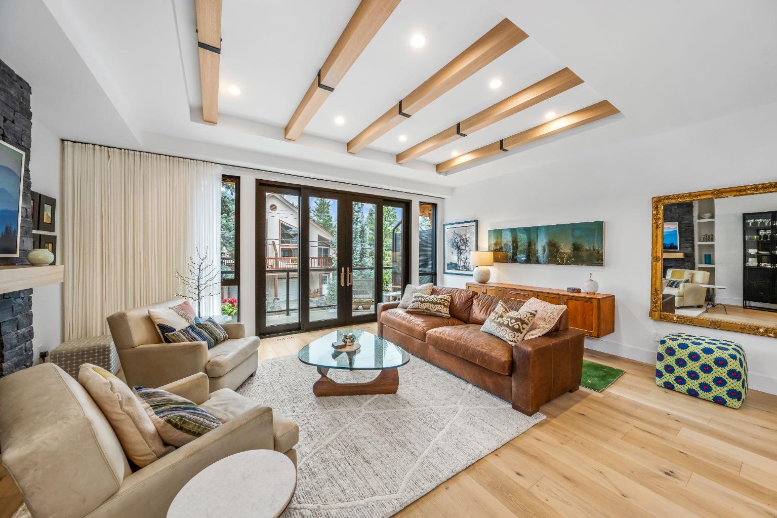 2, 617 4th Street 