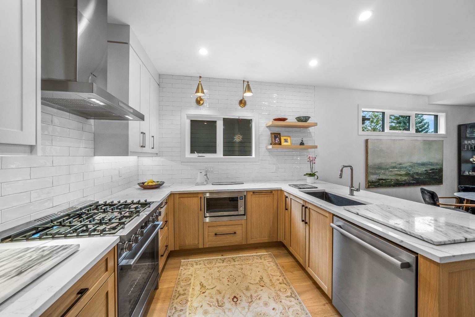 2, 617 4th Street 