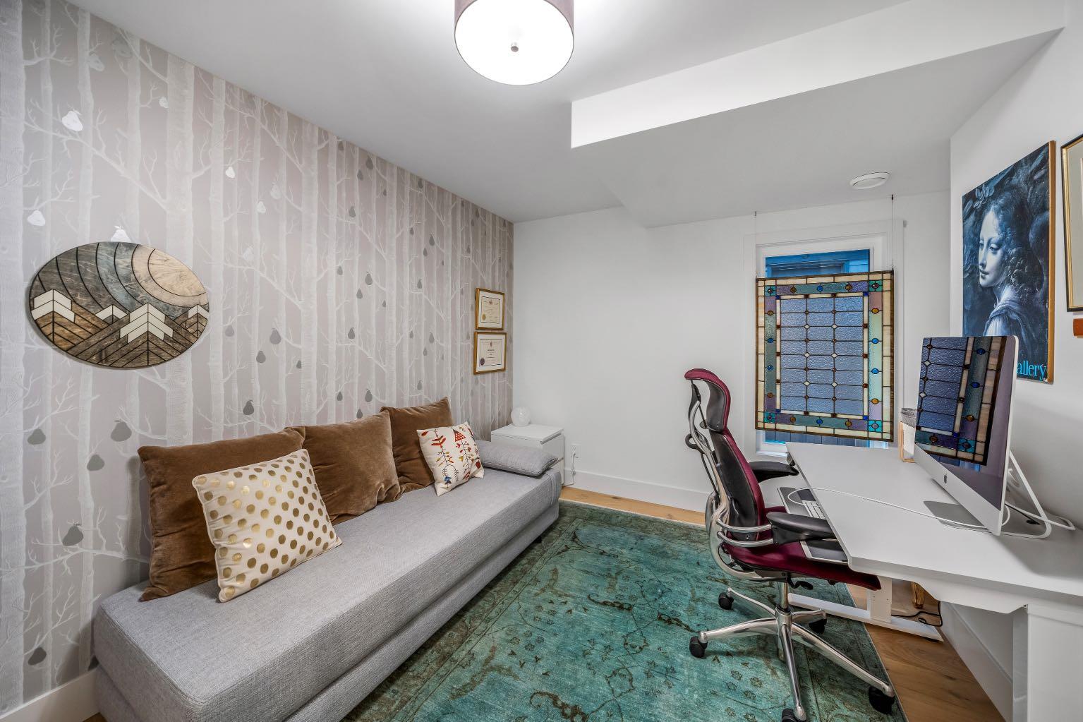 2, 617 4th Street 