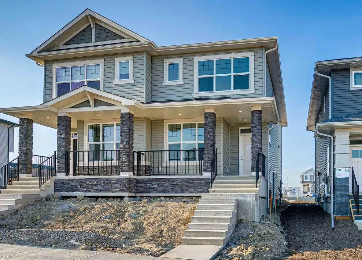 98 Creekview Avenue SW