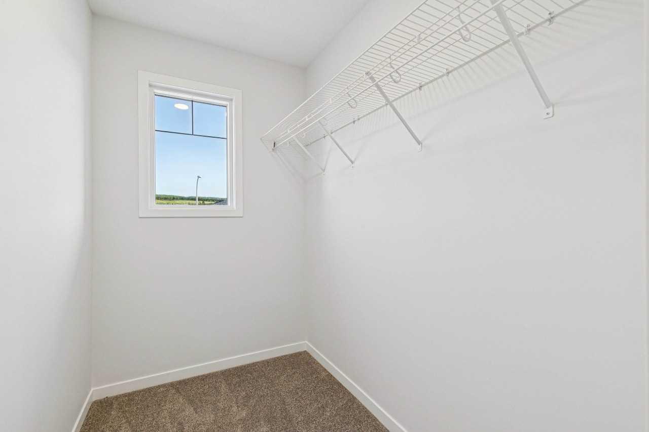 98 Creekview Avenue SW