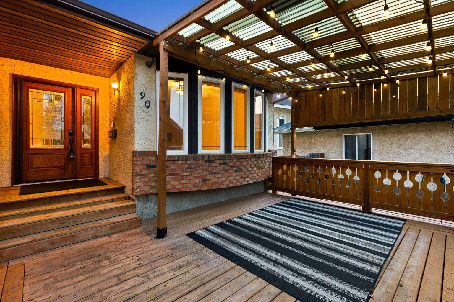 90 Glenhill Drive 