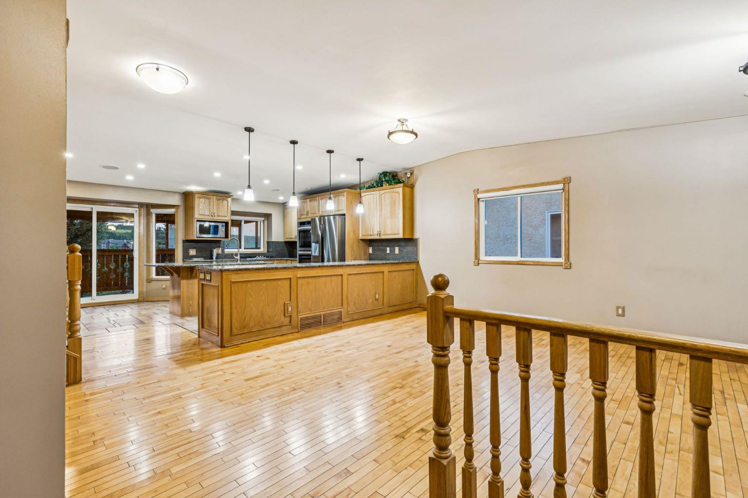 90 Glenhill Drive 