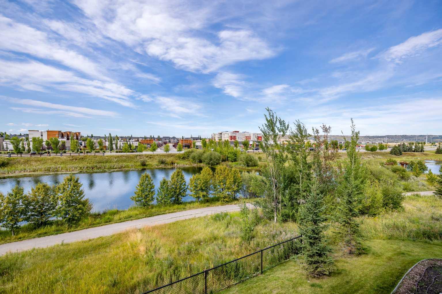 309, 250 FIRESIDE View 