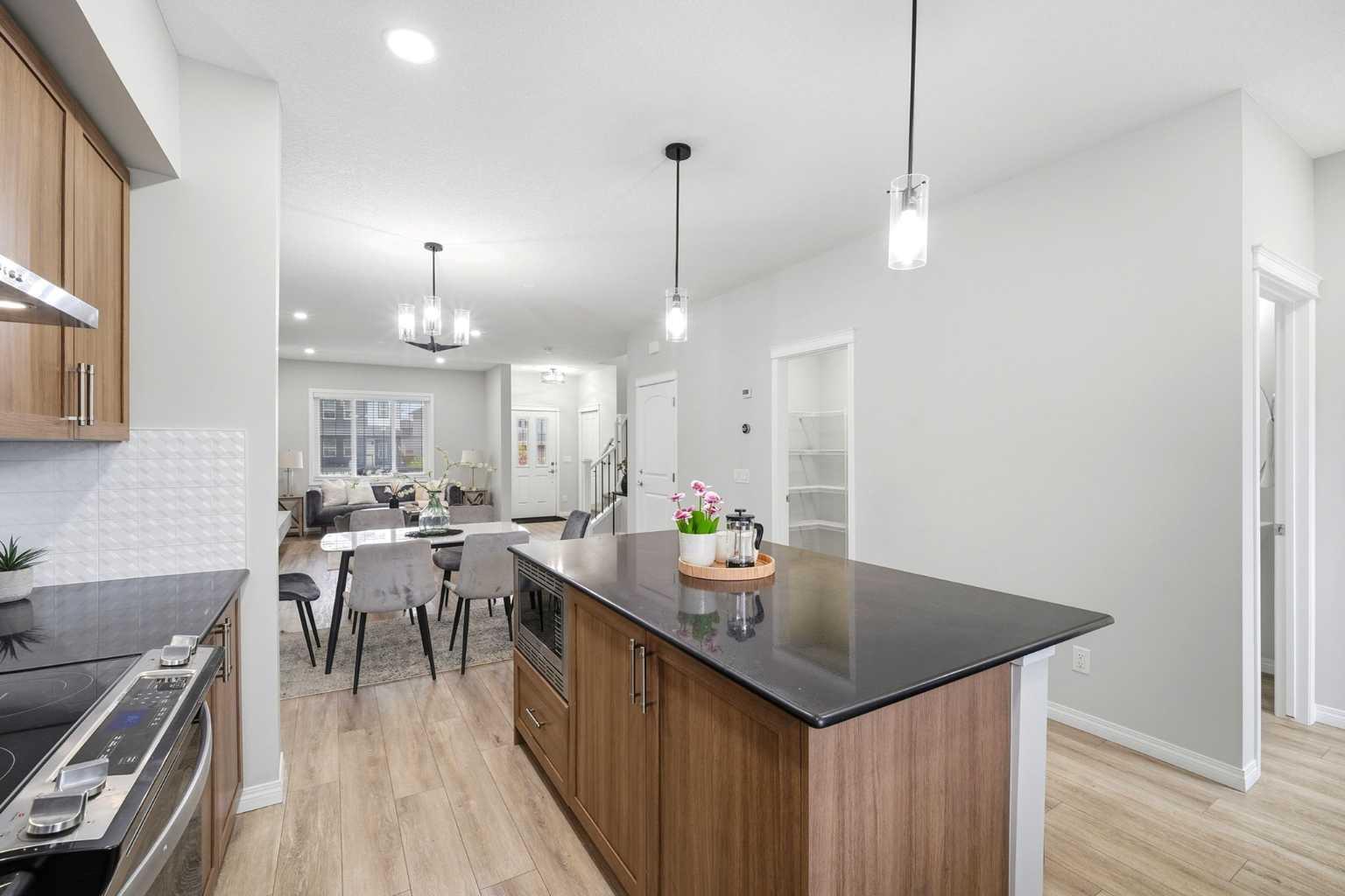 107 Aquila Drive NW