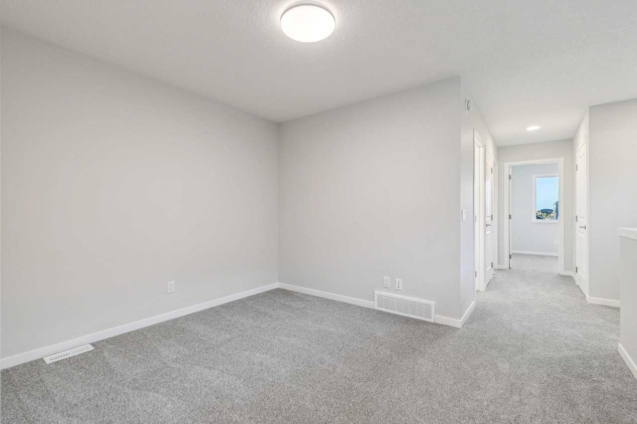 58 Creekview Avenue 