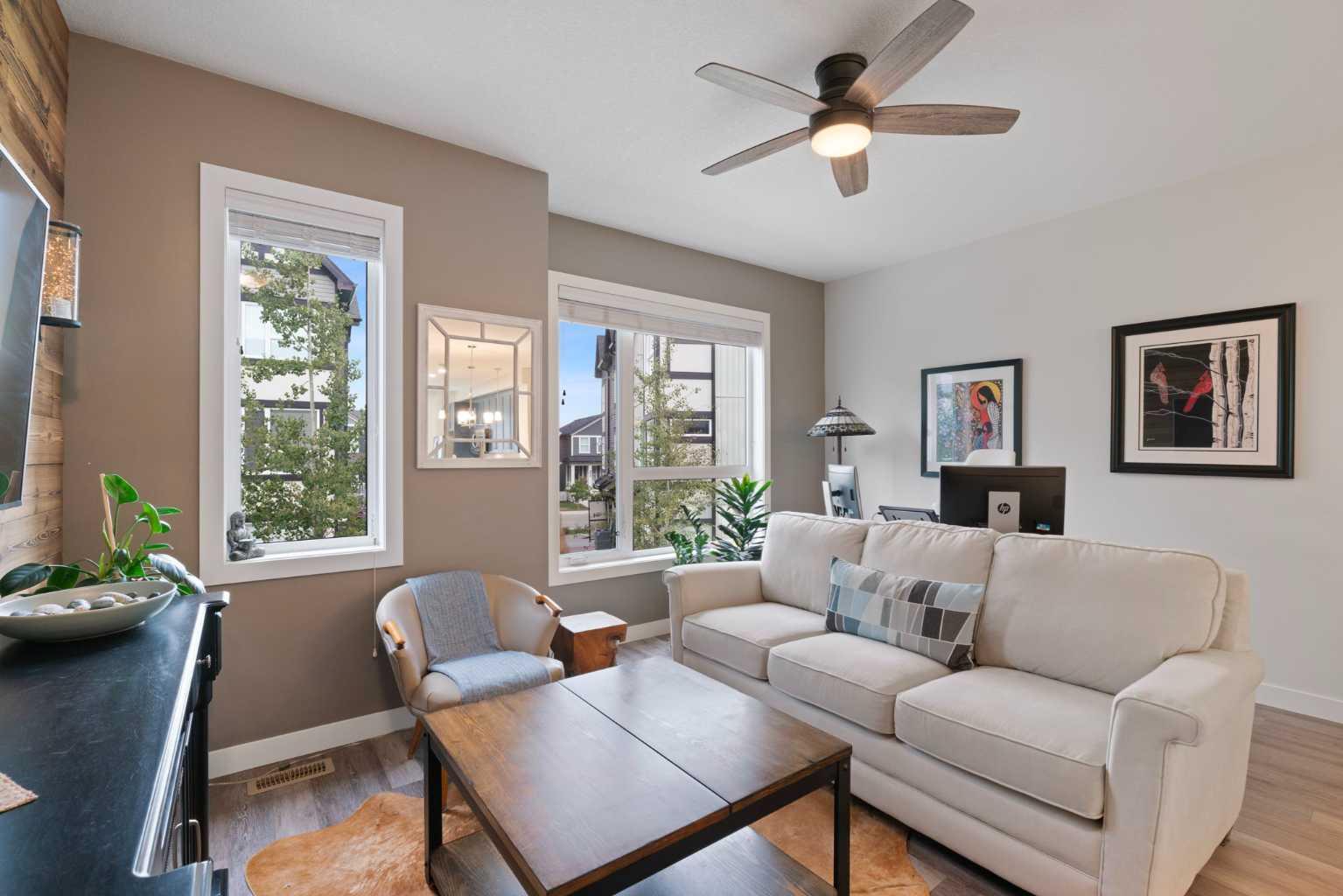 204, 15 Evanscrest Park NW