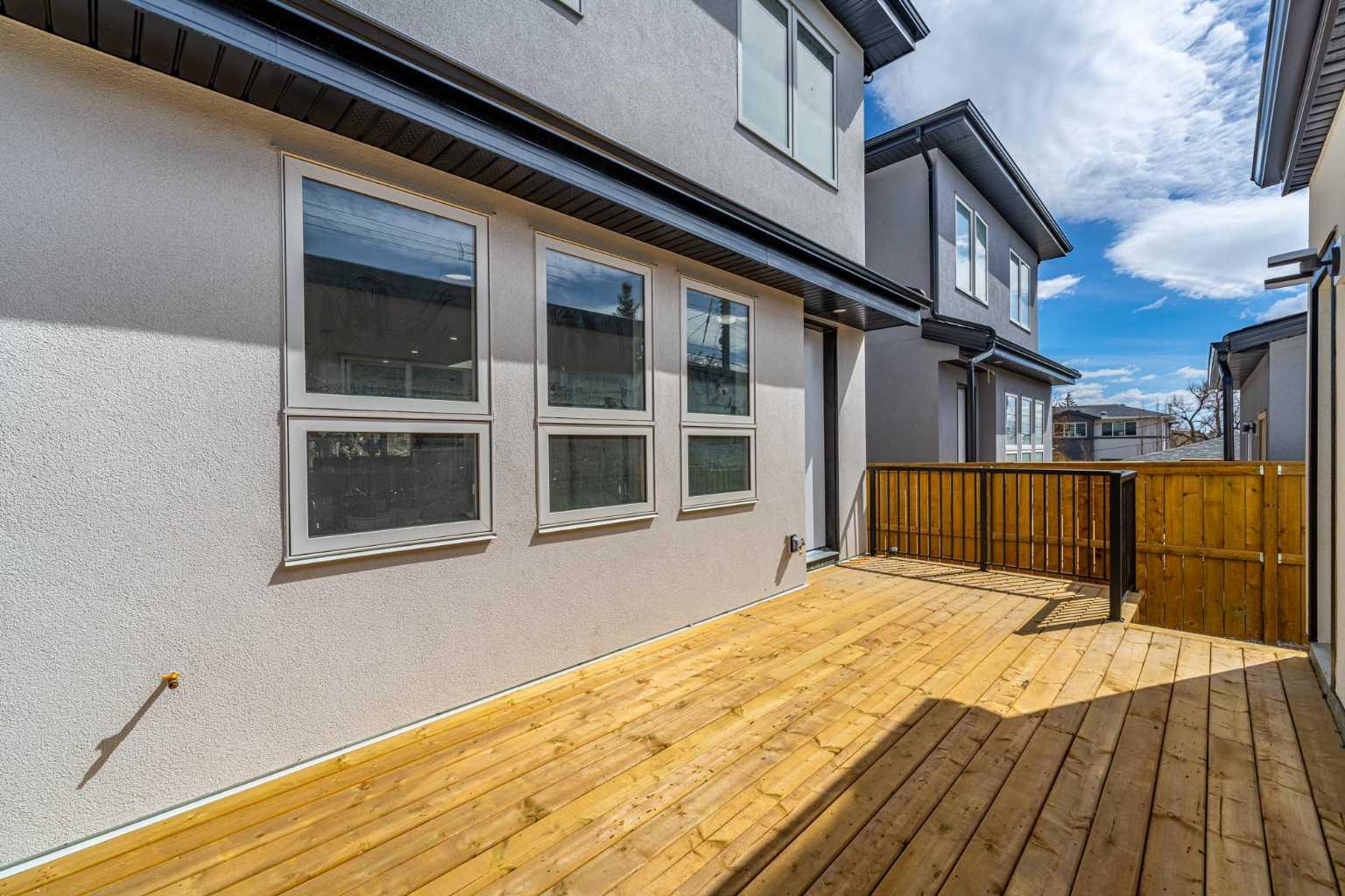 423 Hendon Drive NW