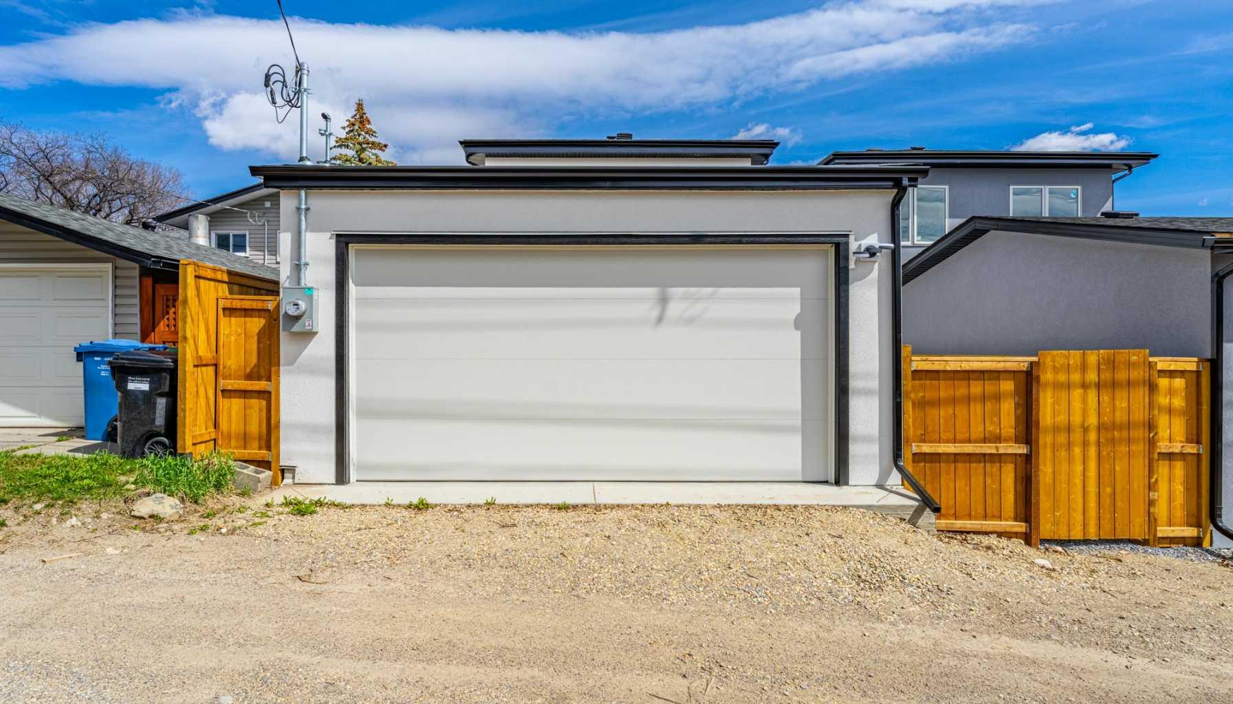 423 Hendon Drive NW