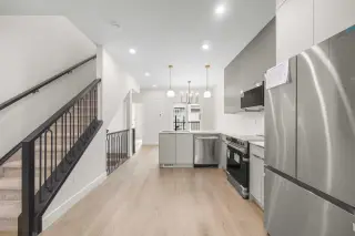 301, 67 Panatella Square NW