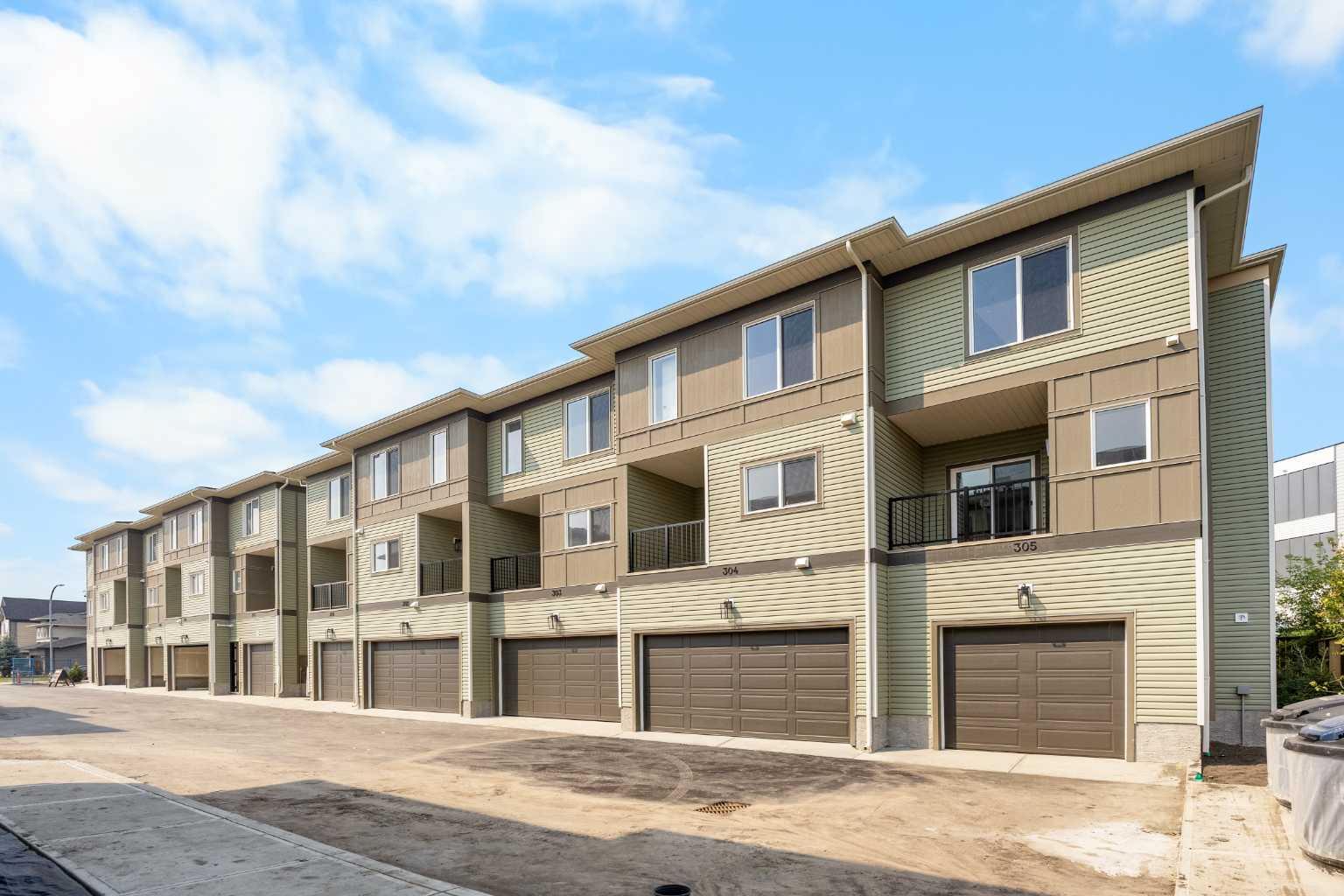 301, 67 Panatella Square NW