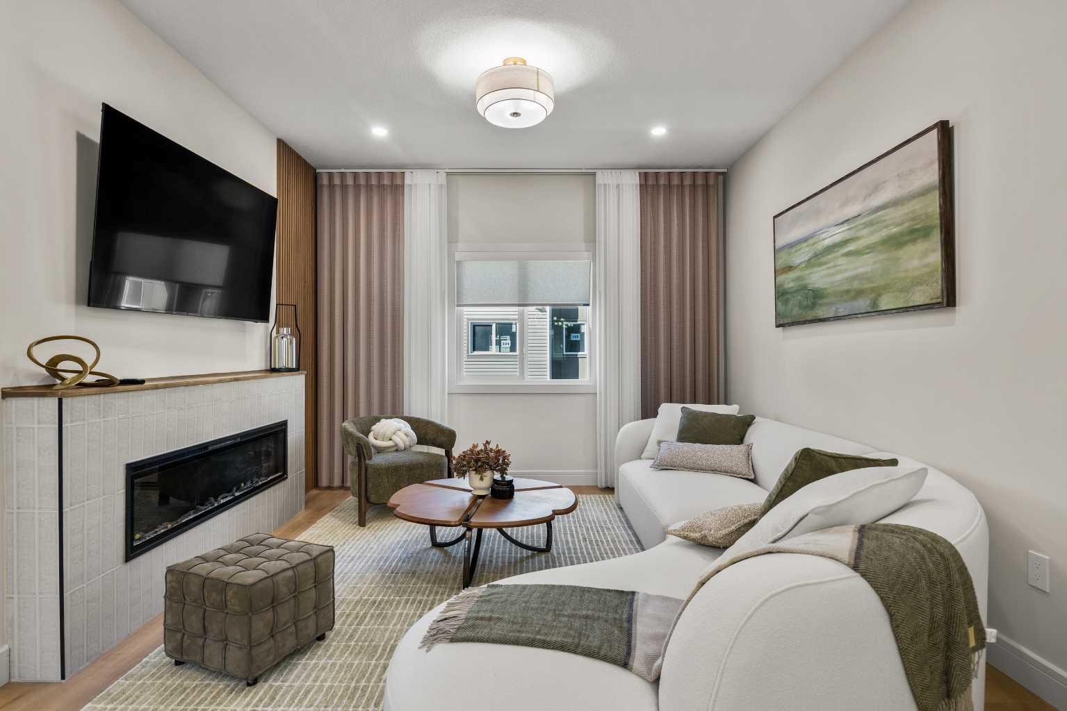 302, 67 Panatella Square NW