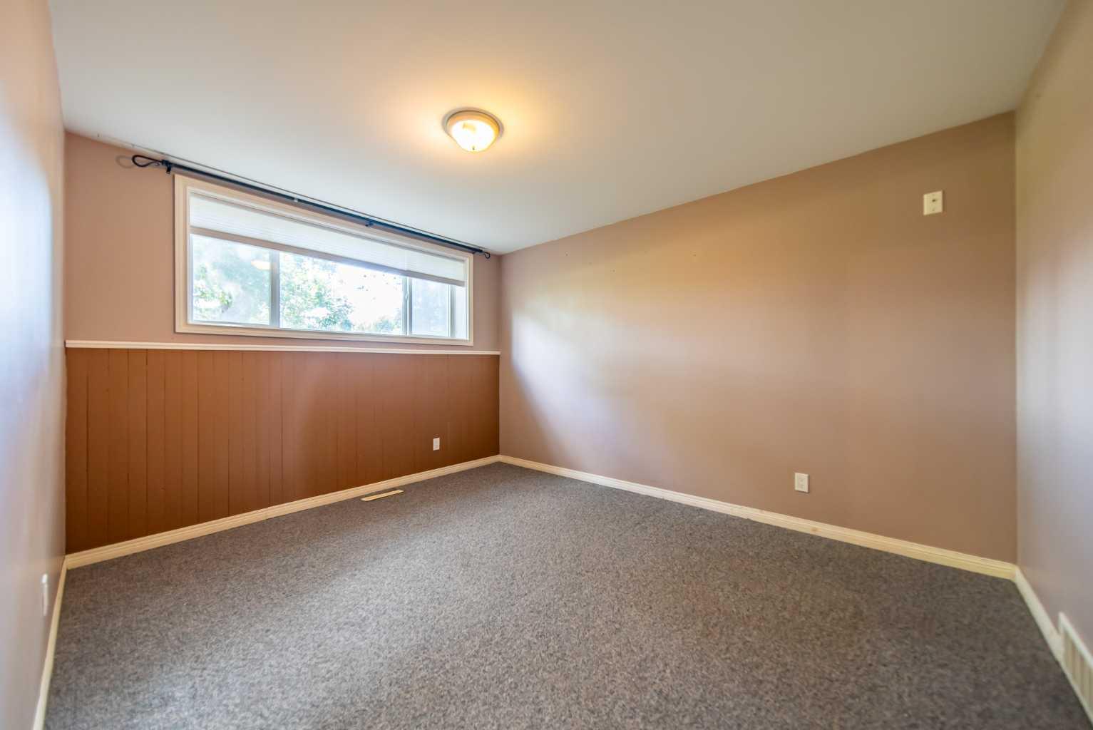 532 Willow Park Drive SE