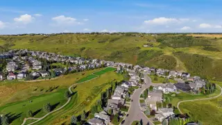310 Gleneagles View 